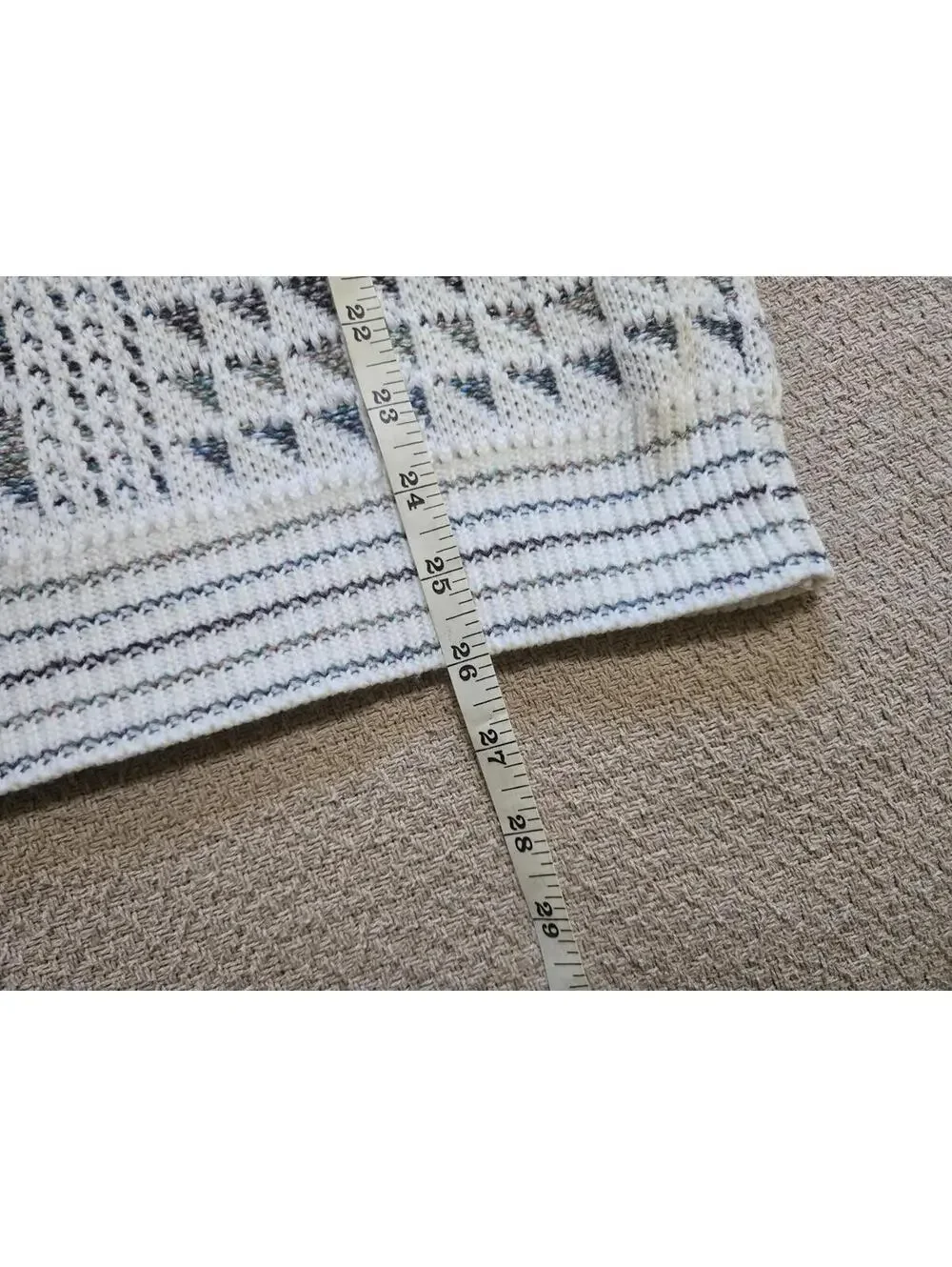 Lavane Sweater L | Geometric Textured Knit Pullover - Picture 5 of 7